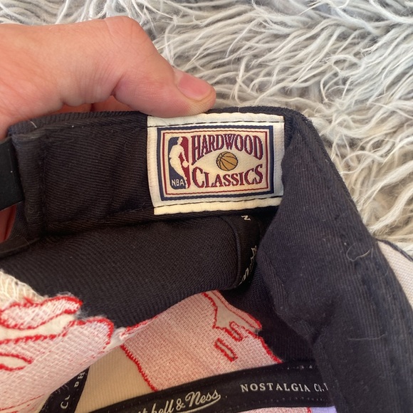 Mitchell & Ness Chicago Bulls Flat Brim Snapback Adjustable Embroidered - Picture 7 of 8